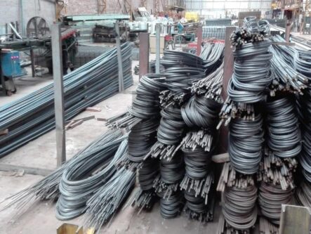 hierro de construccion