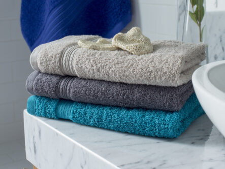 toallas y toallones en textil oasis distribuidor mayorista de blanco