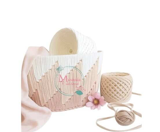 planchas de plastic canvas utilizadas para proyectos diy como bolsos tejidos, canastos y objetos de decoracion artesanal