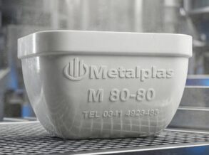 Cangilon plastico inyectado Metalplas M 80-80 para elevadores industriales de materiales a granel, resistente a la corrosion y de alta durabilidad
