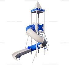 Tobogan acuatico espiral reforzado fabricado por Plasticos Rotomundo para parques acuaticos, clubes y espacios recreativos de verano.