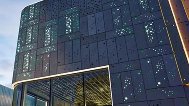 Chapas perforadas decorativas: la tendencia metálica que redefine la arquitectura. Imagen destacada sobre chapas perforadas decorativas. publicada en Noticias Web