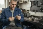 Cómo elegir el electrodo correcto en Rosario para una soldadura segura y duradera. Fotografía editorial relacionada con electrodos Rosario. publicada en Noticias Web