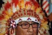 Joseph Medicine Crow: el soldado crow que robó caballos a los nazis. Imagen destacada sobre Joseph Medicine Crow. publicada en Noticias Web