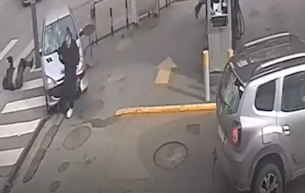 Mar del Plata: inhabilitación de por vida para una conductora con licencia falsa. Fotografía editorial relacionada con inhabilitación licencia falsa Mar del Plata. publicada en Not