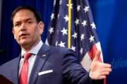 Marco Rubio busca mediación de Estados Unidos en la guerra entre Rusia y Ucrania. Fotografía editorial relacionada con mediación de Estados Unidos en la guerra Rusia-Ucrania. publi