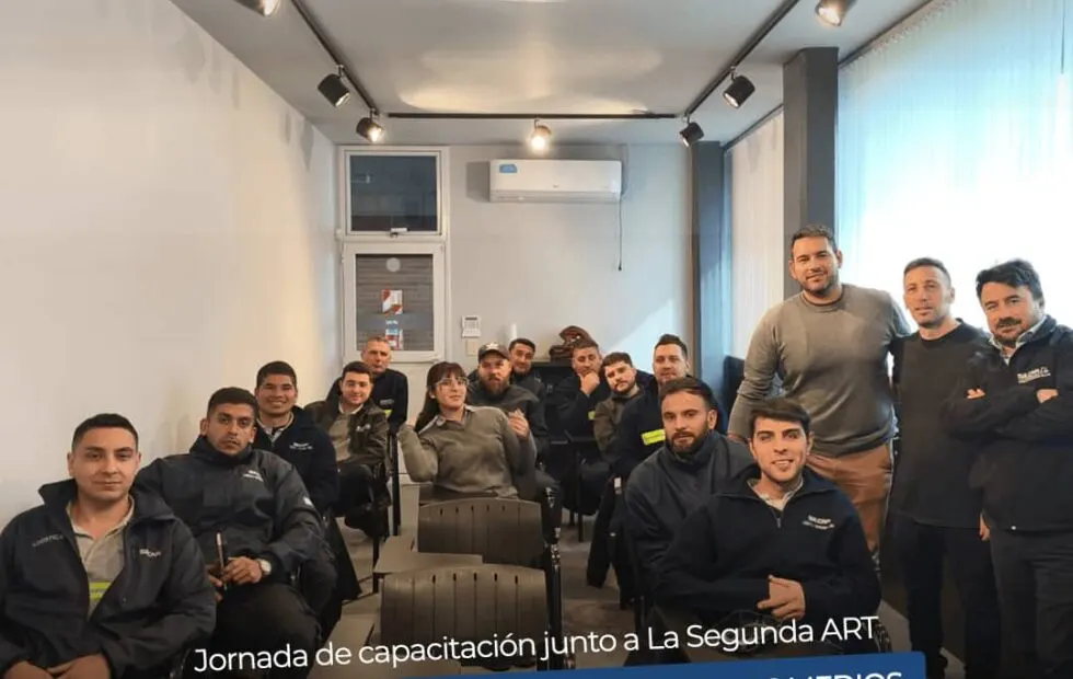 Silcar Logística refuerza la seguridad laboral con un programa de liderazgo. Fotografía editorial relacionada con liderazgo preventivo en seguridad laboral. publicada en Noticias W