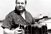 Aníbal Troilo: la historia del bandoneonista que siempre volvió al barrio. Fotografía editorial relacionada con Aníbal Troilo bandoneonista. publicada en Noticias Web
