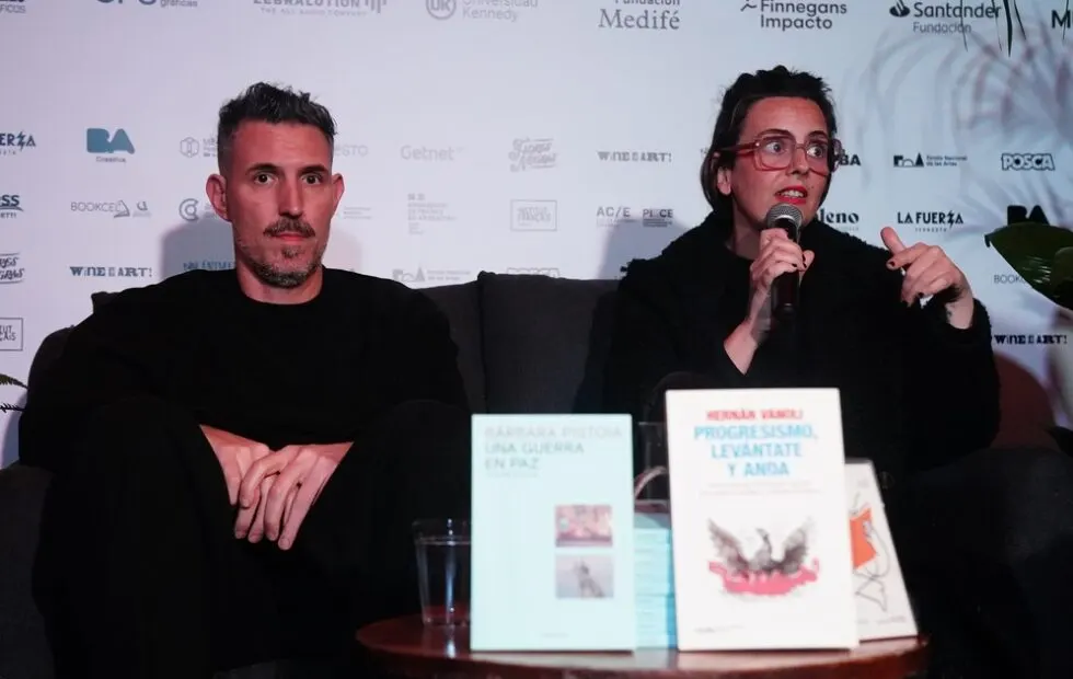 Gentrificación, Ley de Tierras y Malvinas: debate en la Feria de Editores. Fotografía editorial relacionada con Gentrificación y Ley de Tierras. publicada en Noticias Web