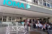 IOMA enfrenta reclamos por cobertura, deudas y salida de especialistas. Fotografía editorial relacionada con crisis de cobertura IOMA. publicada en Noticias Web