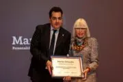 Marta Minujín fue distinguida como Personalidad Emérita de la Cultura. Fotografía editorial relacionada con Marta Minujín distinguida. publicada en Noticias Web