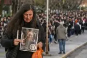 Ruta 88: una madre impulsa la autovía tras la muerte de su hija. Fotografía editorial relacionada con autovía en la Ruta 88. publicada en Noticias Web