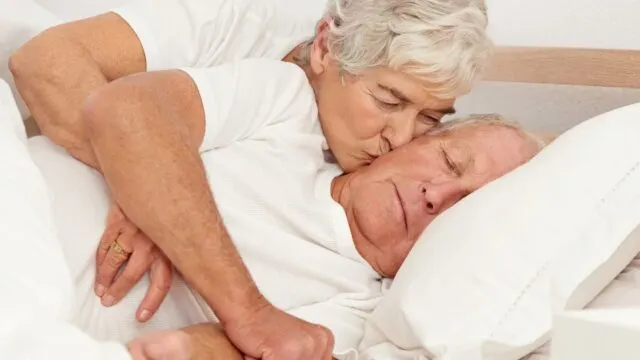 Sexualidad en la vejez: deseo, vínculos y prejuicios que persisten. Imagen destacada sobre sexualidad en la vejez. publicada en Noticias Web