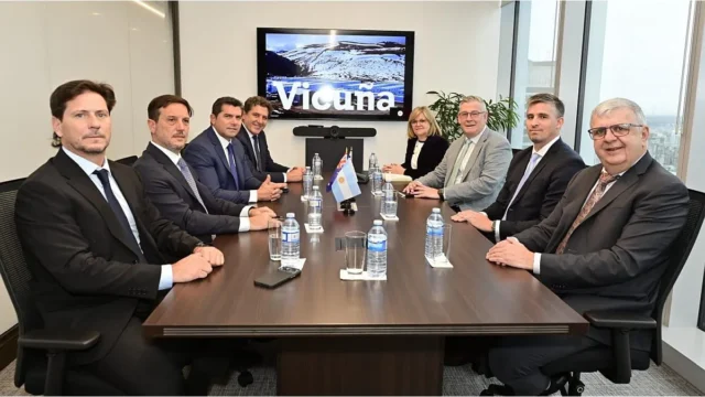 Vicuña adelantará US$250 millones para obras de infraestructura en San Juan. Fotografía editorial relacionada con proyecto Vicuña adelantará. publicada en Noticias Web