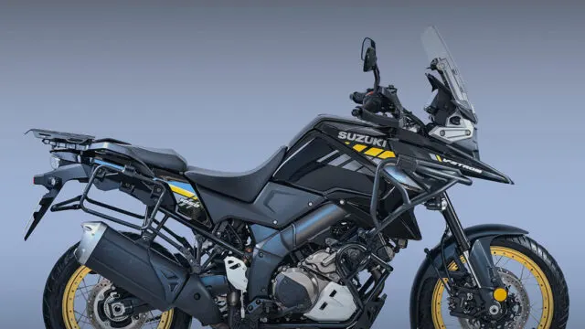 Accesorios para viajar con la Suzuki V-Strom 1050: carga y protección. Fotografía editorial relacionada con accesorios V-Strom 1050. publicada en Noticias Web
