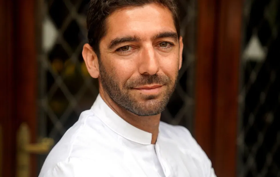 Juan Ventureyra: del lavado de platos a una Estrella Michelin en Mendoza. Fotografía editorial relacionada con chef Juan Ventureyra. publicada en Noticias Web
