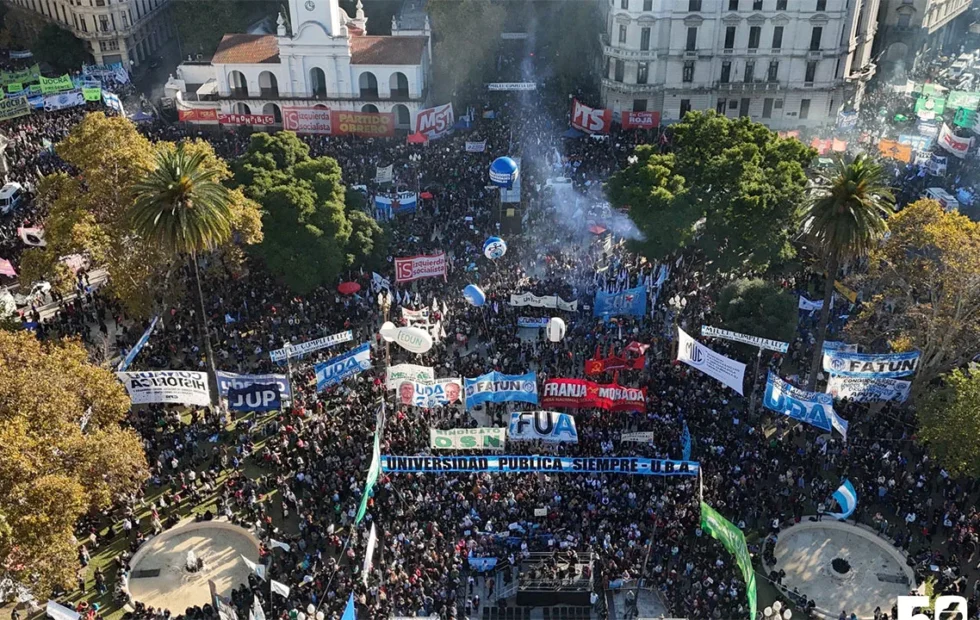 Quinta marcha federal universitaria: fecha, reclamos y tensión por el presupuesto. Imagen destacada sobre marcha federal universitaria. publicada en Noticias Web