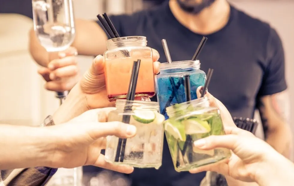 Semaglutida: ¿puede reducir el deseo de beber, fumar o apostar?. Fotografía editorial relacionada con semaglutida y deseo compulsivo. publicada en Noticias Web