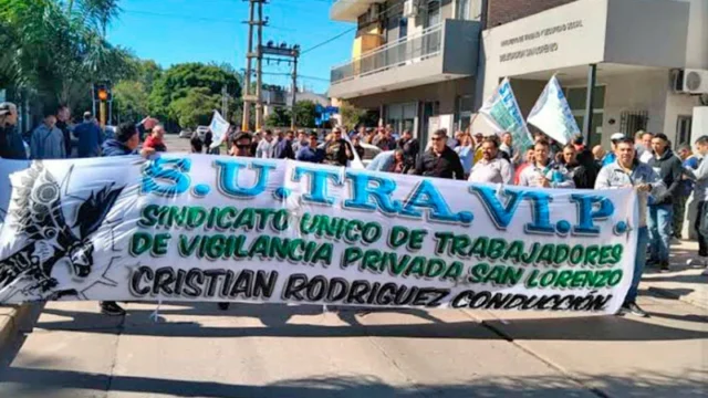 Vigiladores de San Lorenzo protestarán frente a YPF, Axion y Profertil. Imagen destacada sobre vigiladores de San Lorenzo. publicada en Noticias Web