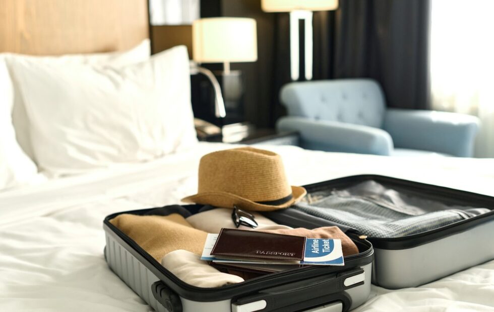 Accesorios de viaje: qué llevar para organizar mejor el equipaje. Imagen destacada sobre accesorios de viaje. publicada en Noticias Web