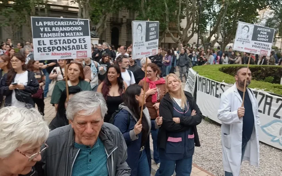 Amsafé Rosario reclamó justicia por Nancy Godoy y mejoras en Educación. Imagen destacada sobre justicia por Nancy Godoy. publicada en Noticias Web
