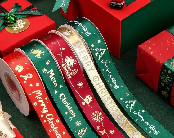 Cintas navideñas: ideas para decorar regalos, hogares y emprendimientos. Imagen destacada sobre cintas navideñas. publicada en Noticias Web