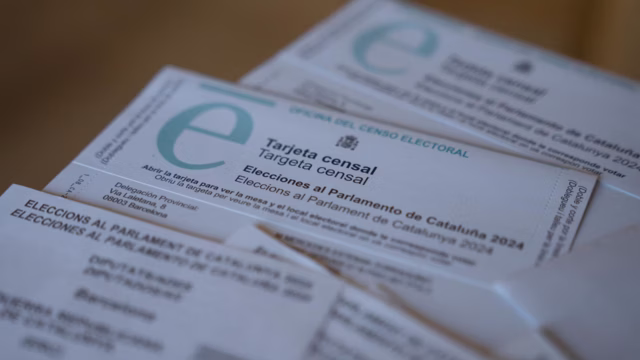 El Supremo define quiénes podrían votar con la ley de nietos el 29-N. Fotografía editorial relacionada con ley de nietos elecciones. publicada en Noticias Web