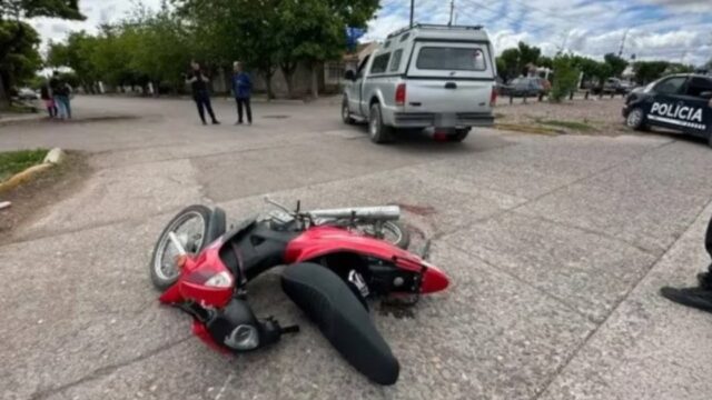 Murió una nena de 8 años tras un choque en moto en Maipú. Fotografía editorial relacionada con accidente en Maipú. publicada en Noticias Web