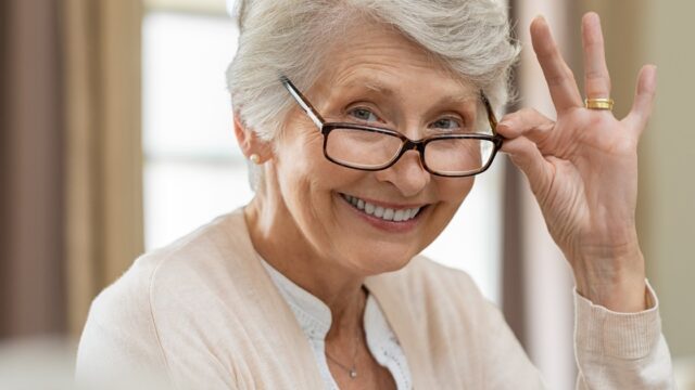 NAD+ y vitaminas: qué se sabe sobre las promesas de longevidad. Fotografía editorial relacionada con suplementos para longevidad. publicada en Noticias Web